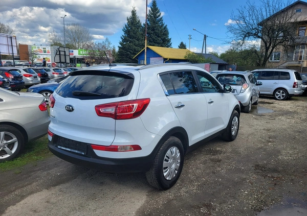 Kia Sportage cena 49900 przebieg: 179500, rok produkcji 2012 z Tarnów małe 379
